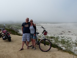 02052014-monterey-op-fiets-voor-strand