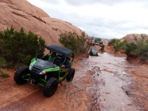 11052014-moab-hummer-bezoek