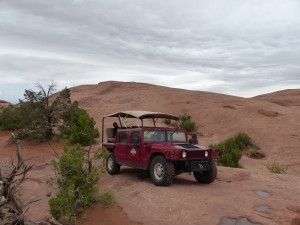 11052014-moab-hummer-ninja-burka