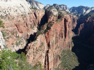 26052014-zion-westrimtrail-angelslanding-richelterug